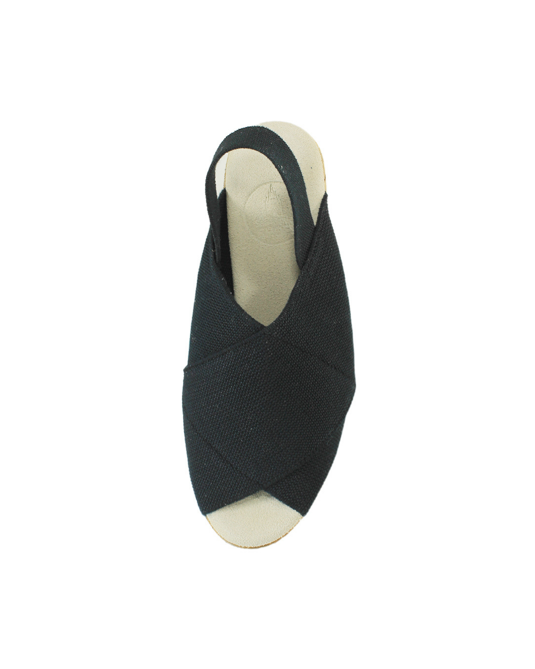Zapatos negros Elizabeth de SanMiguelShoesmx, estilo elegante con detalles en cuero y suela resistente.