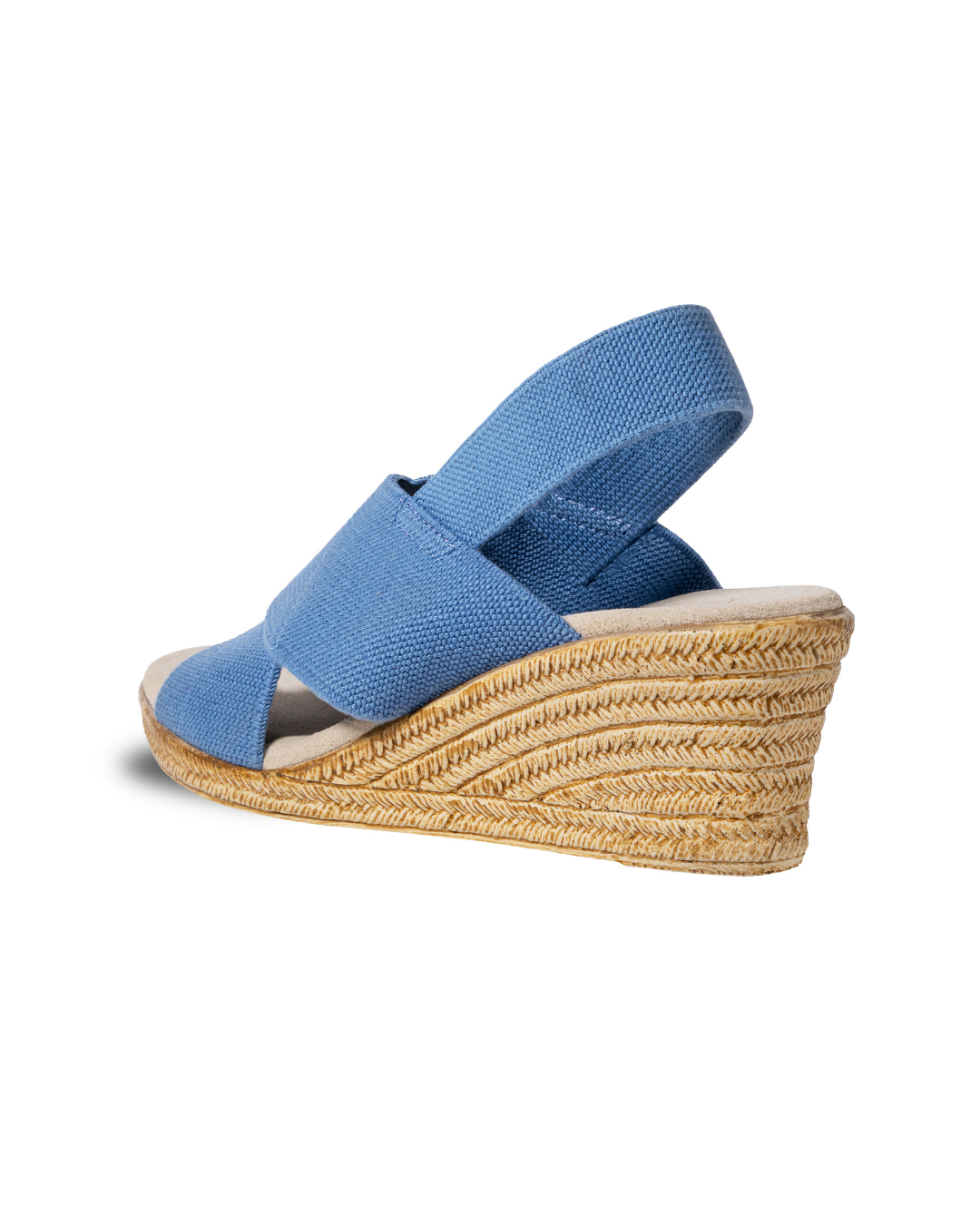 Zapatos Emilia Índigo de SanMiguelShoesmx con diseño moderno y acabado en color azul índigo, vistos desde un ángulo lateral.