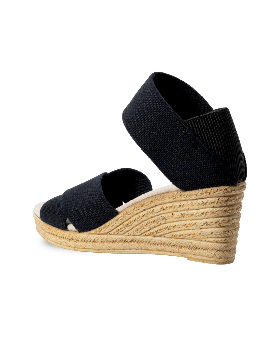 Zapatos negros Fiorella de SanMiguelShoesmx con diseño elegante y cómodo, mostrados en la imagen.
