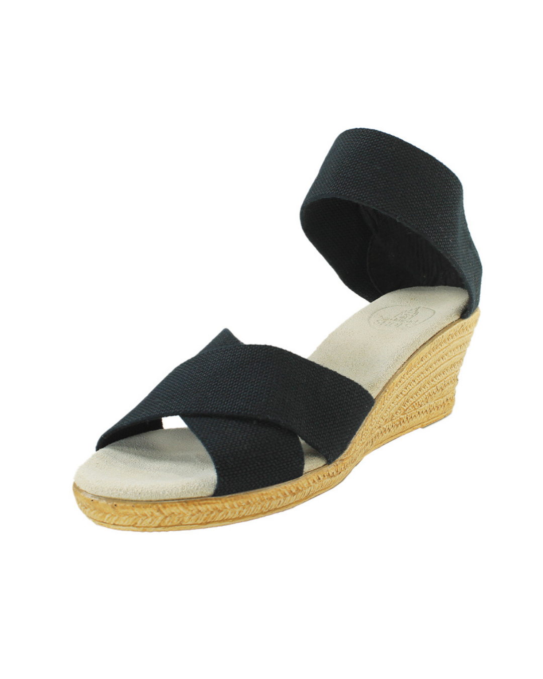 Zapatos negros Alba de SanMiguelShoesmx, estilo elegante con detalles en cuero y suela resistente, ideal para ocasiones formales.