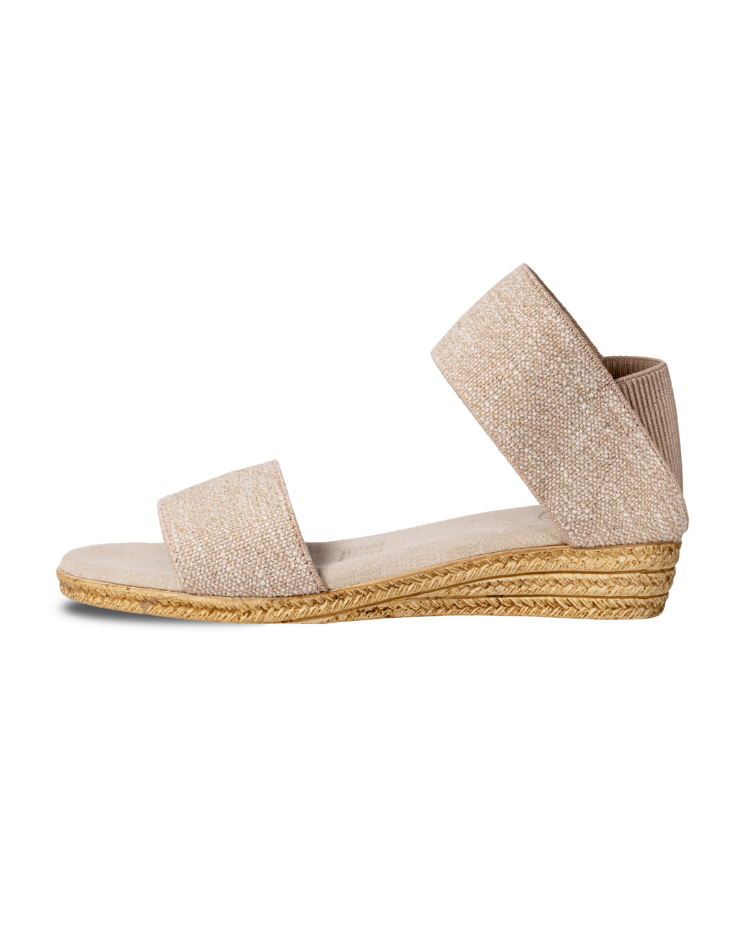 Zapatos Janie Lino de SanMiguelShoesmx, estilo casual en color beige con detalles de tela y suela de goma visible en la imagen.
