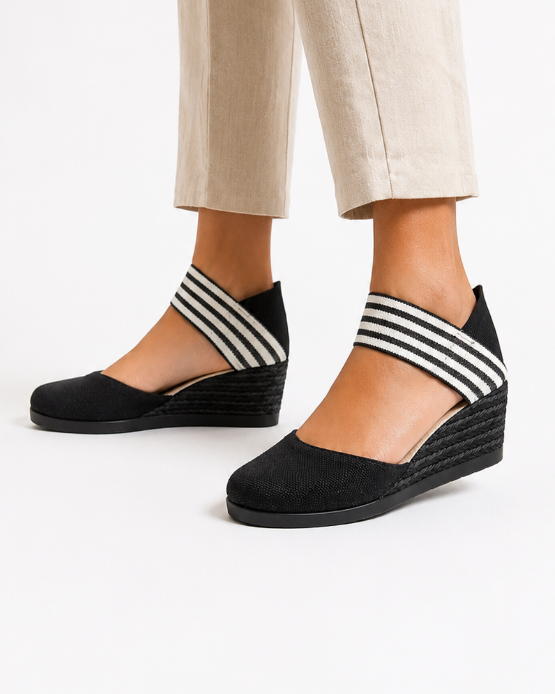 Zapatos negros Vegas de SanMiguelShoesmx, estilo elegante con diseño moderno, en color negro y material de alta calidad.