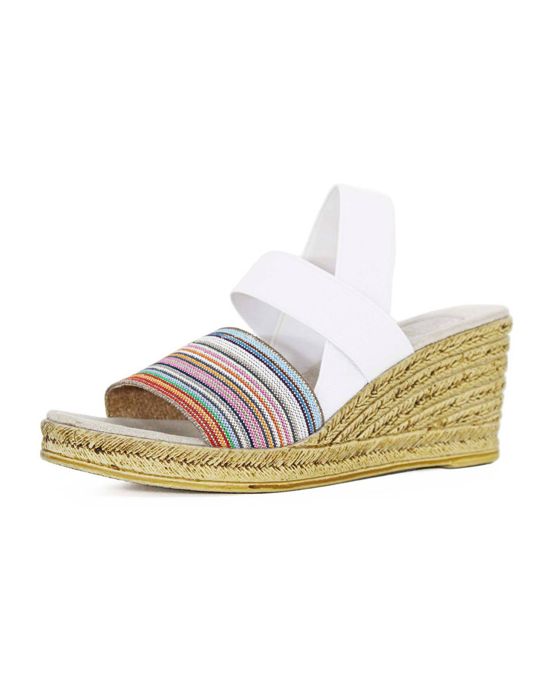 Balandra beige irisado de SanMiguelShoesmx con acabado brillante y diseño elegante, ideal para complementar tu estilo.
