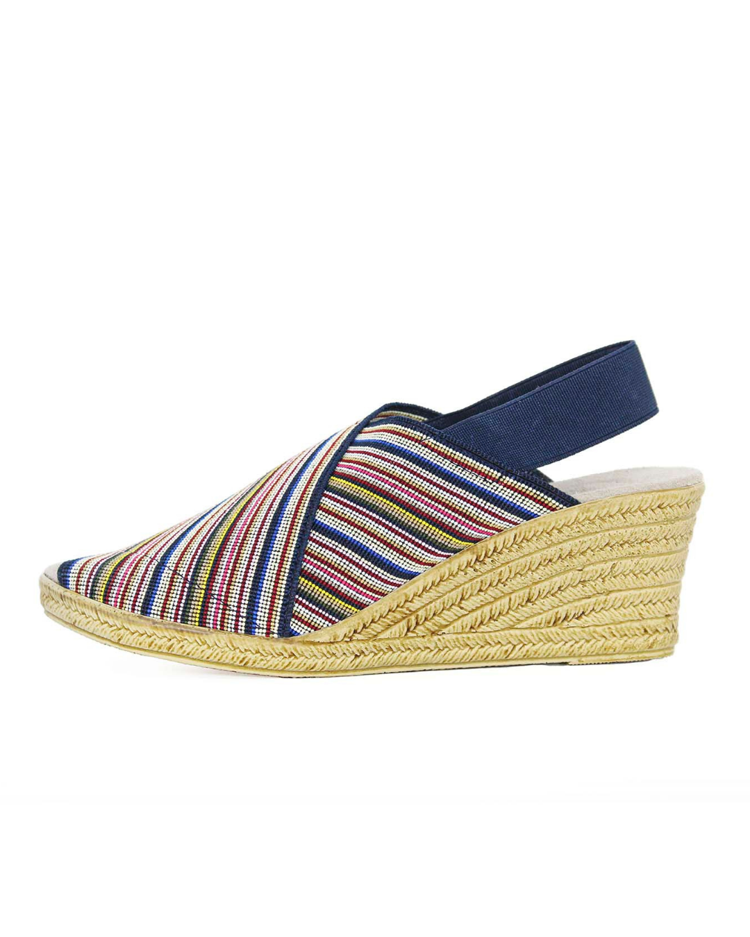 Zapatos Cayetana Marino Italiano con rayas, estilo elegante y cómodo, de la marca SanMiguelShoesmx, en tonalidades neutras.