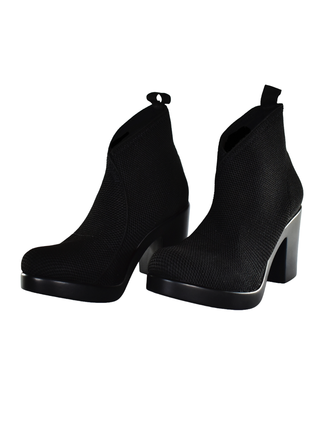 Zapatos deportivos negros Daniela de SanMiguelShoesmx, vista lateral con detalles en la suela y malla transpirable.