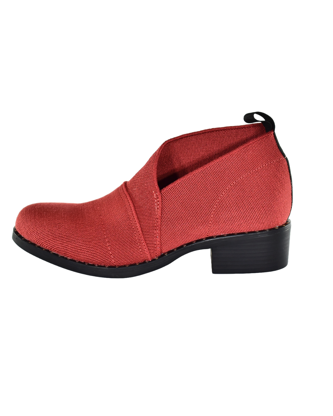 Zapatos Amira en terracota de SanMiguelShoesmx, con detalles en cuero y suela antideslizante, para un estilo cómodo y elegante.