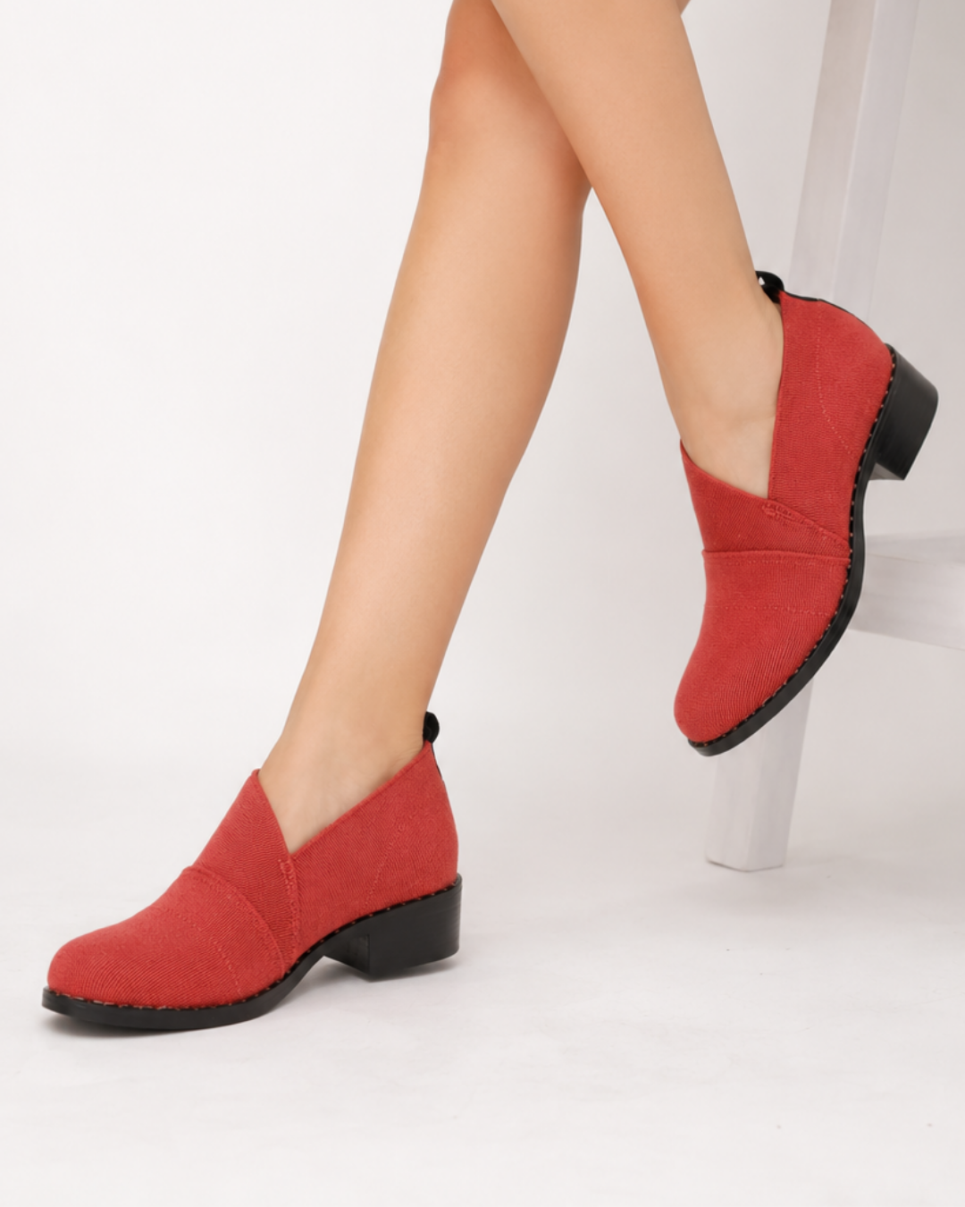 Zapatos Amira Terracota de SanMiguelShoesmx, en color terracota con diseño elegante y cómodo para mujer.