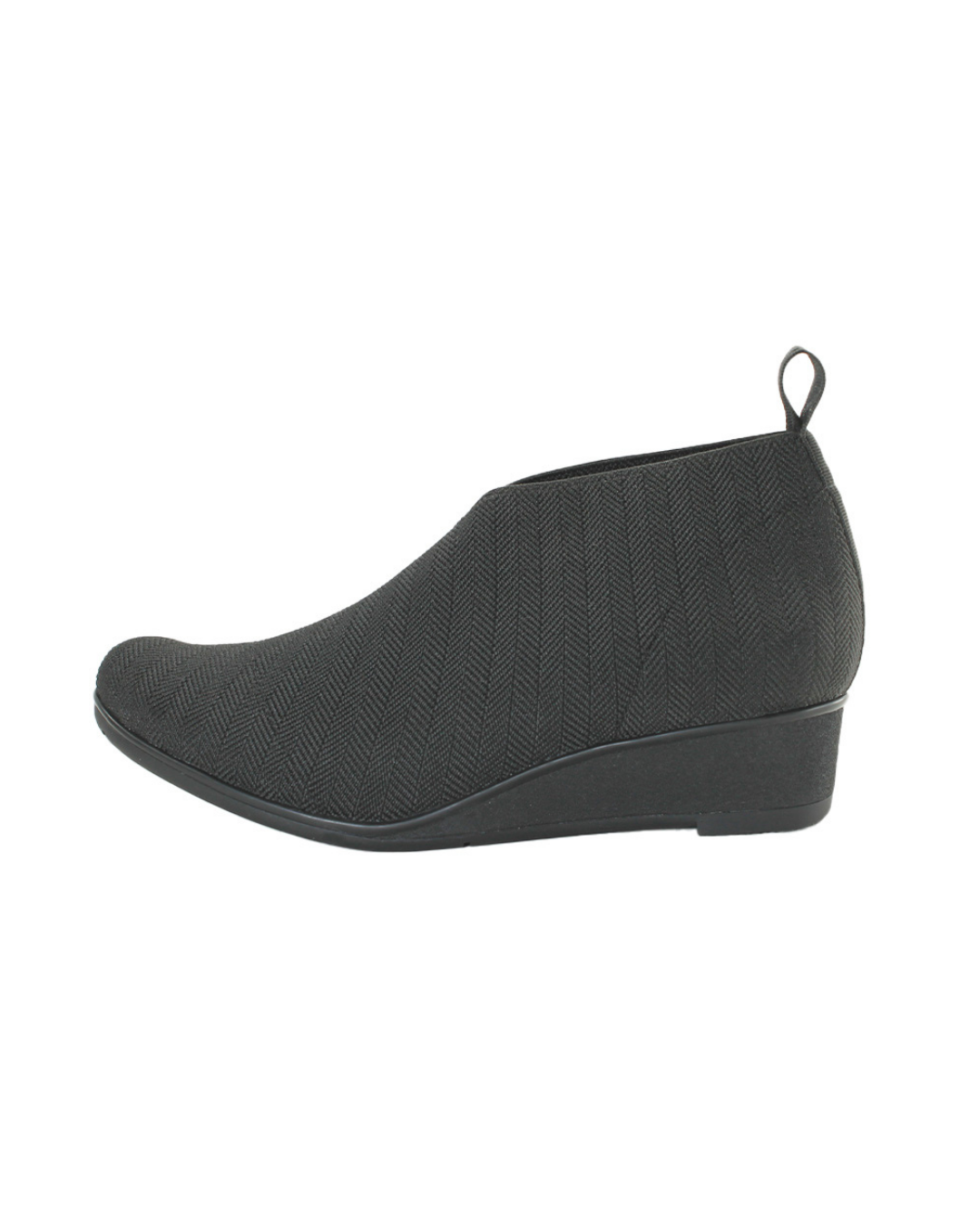 Zapatos negros Alabama de SanMiguelShoesmx, calzado de cuero con diseño clásico y cómodo para hombre.