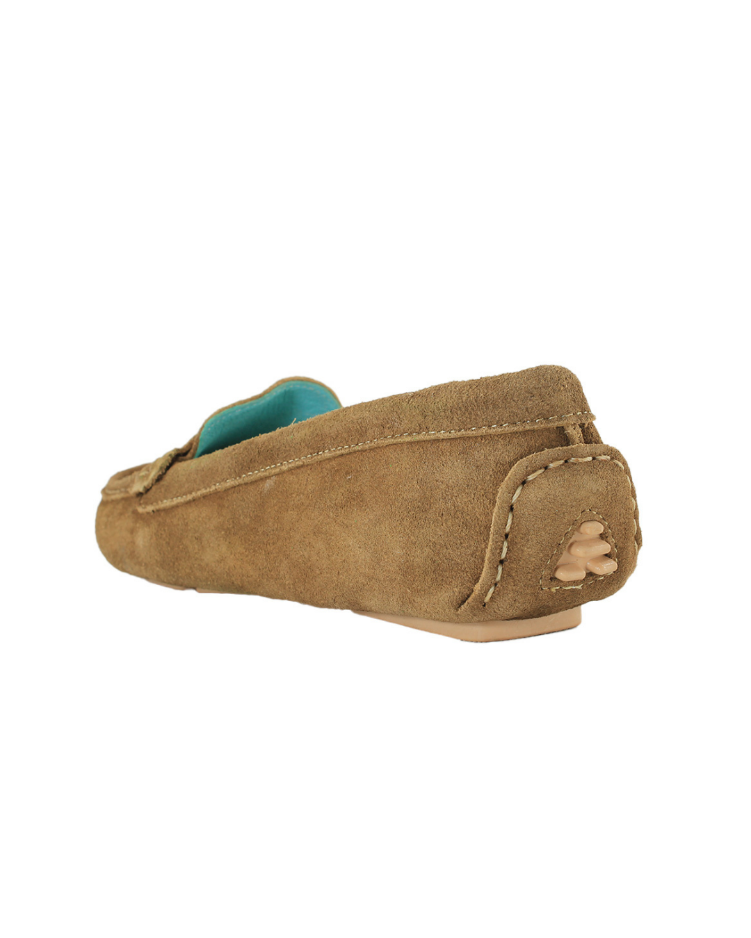 Zapatos tipo mocasín Bronzea en piel de gamuza café de SanMiguelShoesmx, vista frontal del calzado de mujer.