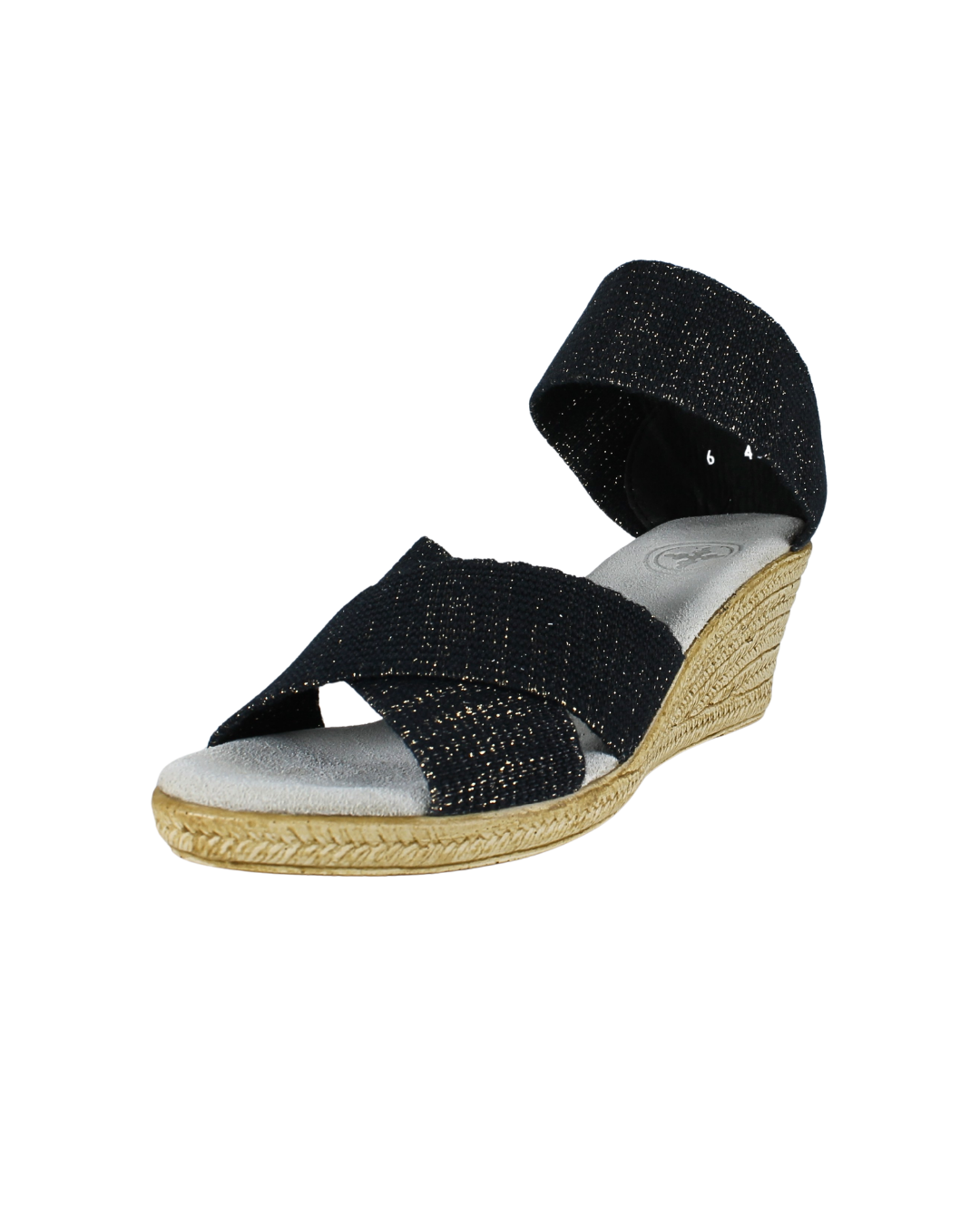 Zapatos negros Alba Gilded de SanMiguelShoesmx con detalles dorados y estilo elegante, vista frontal del calzado.