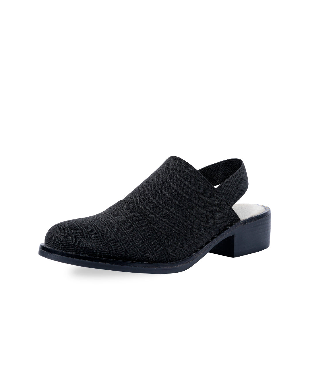 Zapatillas deportivas negras Kendall de SanMiguelShoesmx, estilo urbano con suela blanca y diseño moderno.