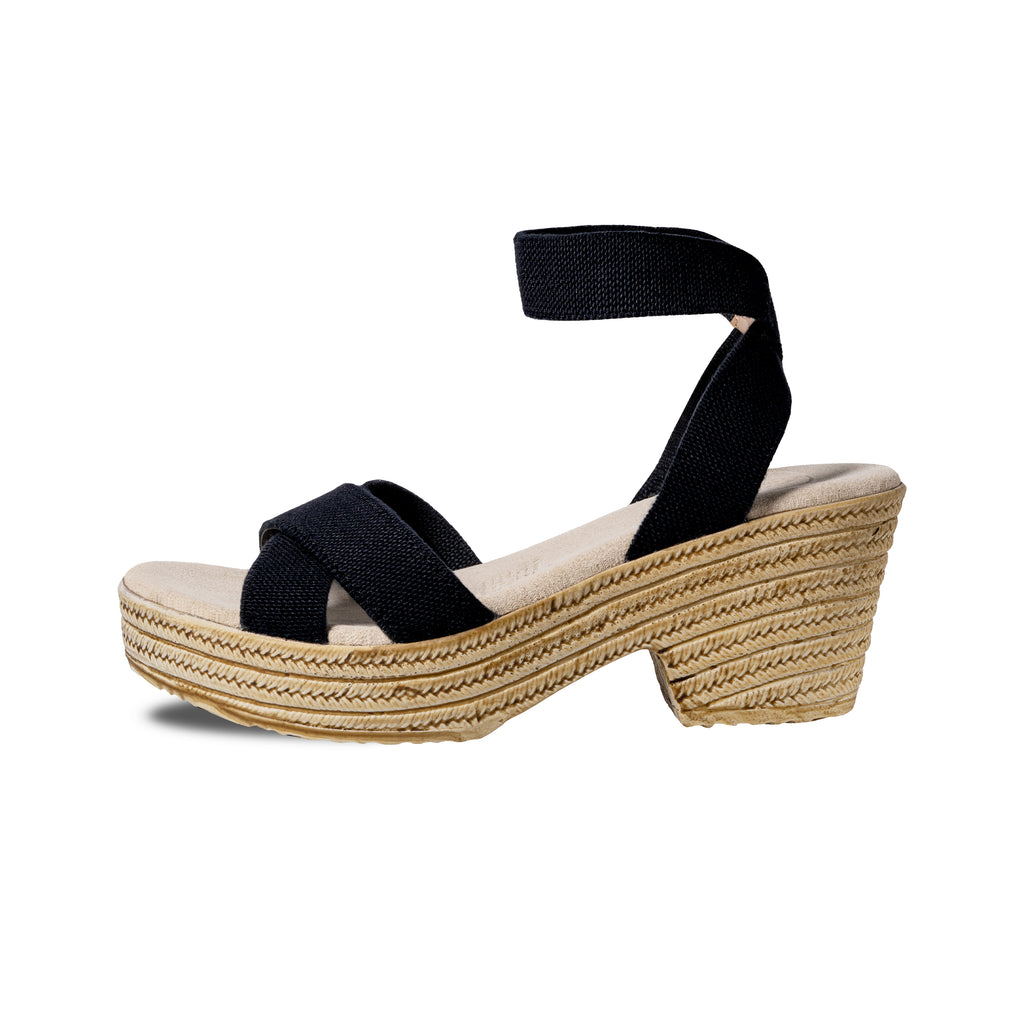 Zapatos Daliah Negro de SanMiguelShoesmx, con diseño elegante y detalles en cuero, enfocados en estilo y comodidad.