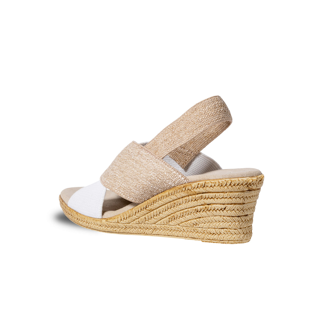 Zapatos blancos de lino Emilia de SanMiguelShoesmx, estilo elegante y cómodo para mujer.