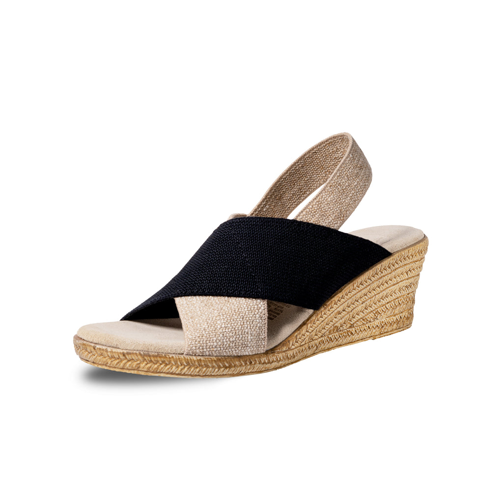 Zapatos de lino Emilia en color negro de SanMiguelShoesmx, con diseño elegante y detalles en el material de tela.