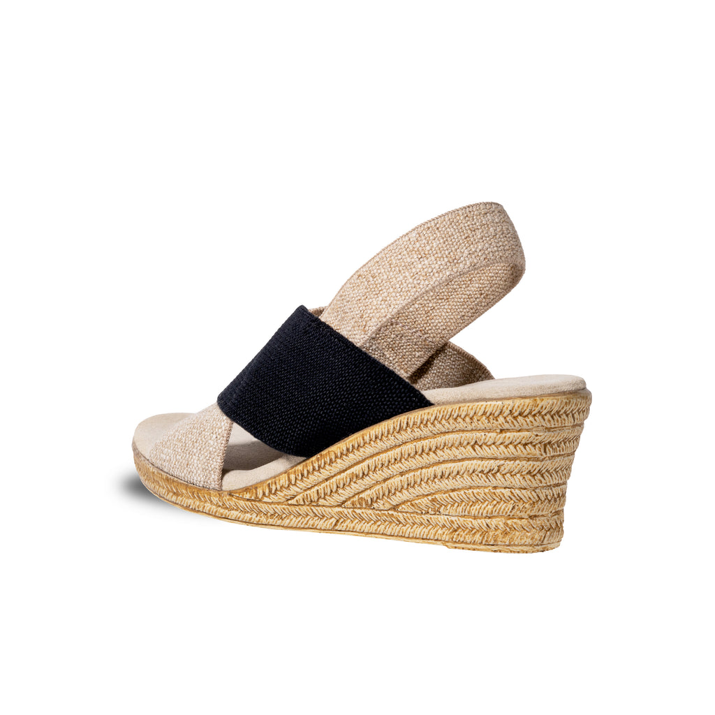 Zapatos de mujer Emilia Lino en color negro de SanMiguelShoesmx, con diseño elegante y detalles en la parte superior.