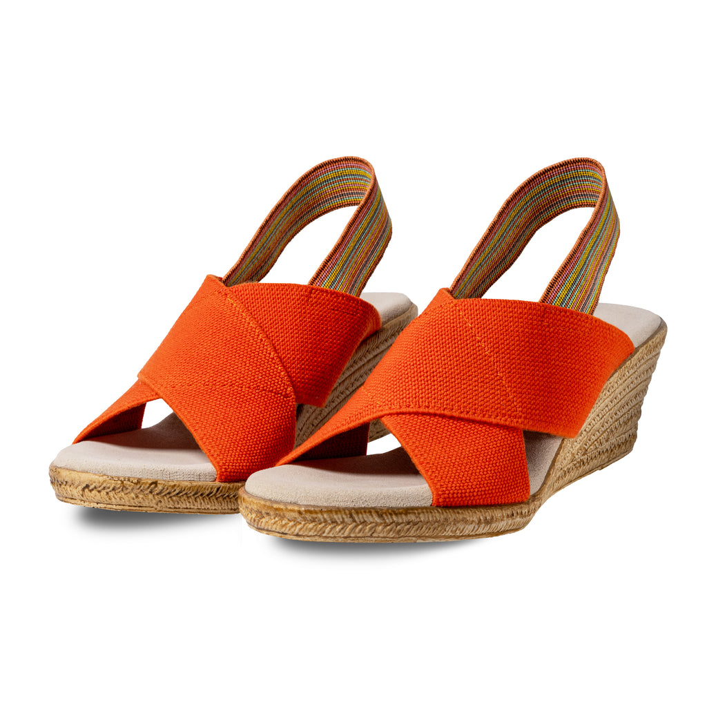 Zapatos Emilia Naranja de SanMiguelShoesmx, estilo elegante con diseño en color naranja y detalles de cuero.