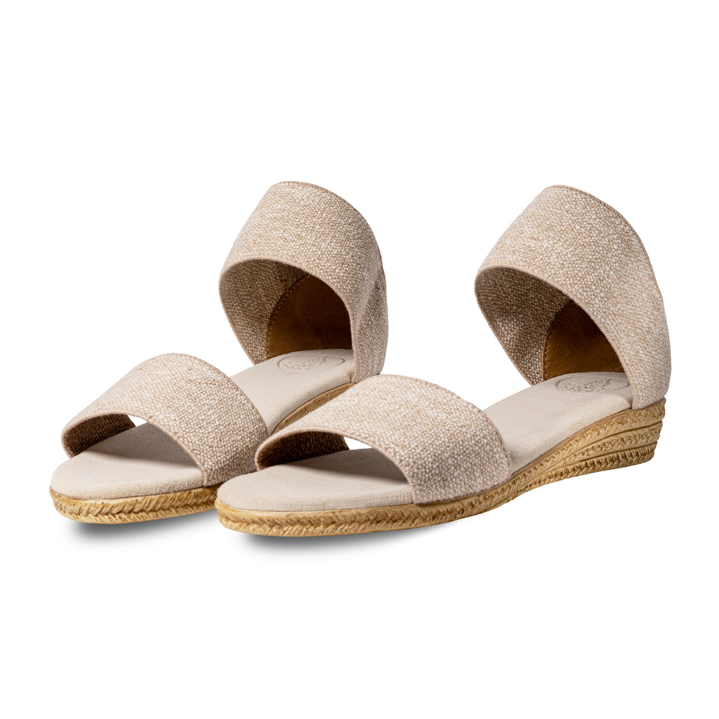 Zapatos Janie Lino de SanMiguelShoesmx, estilo casual con diseño en lino y detalles en color neutro.