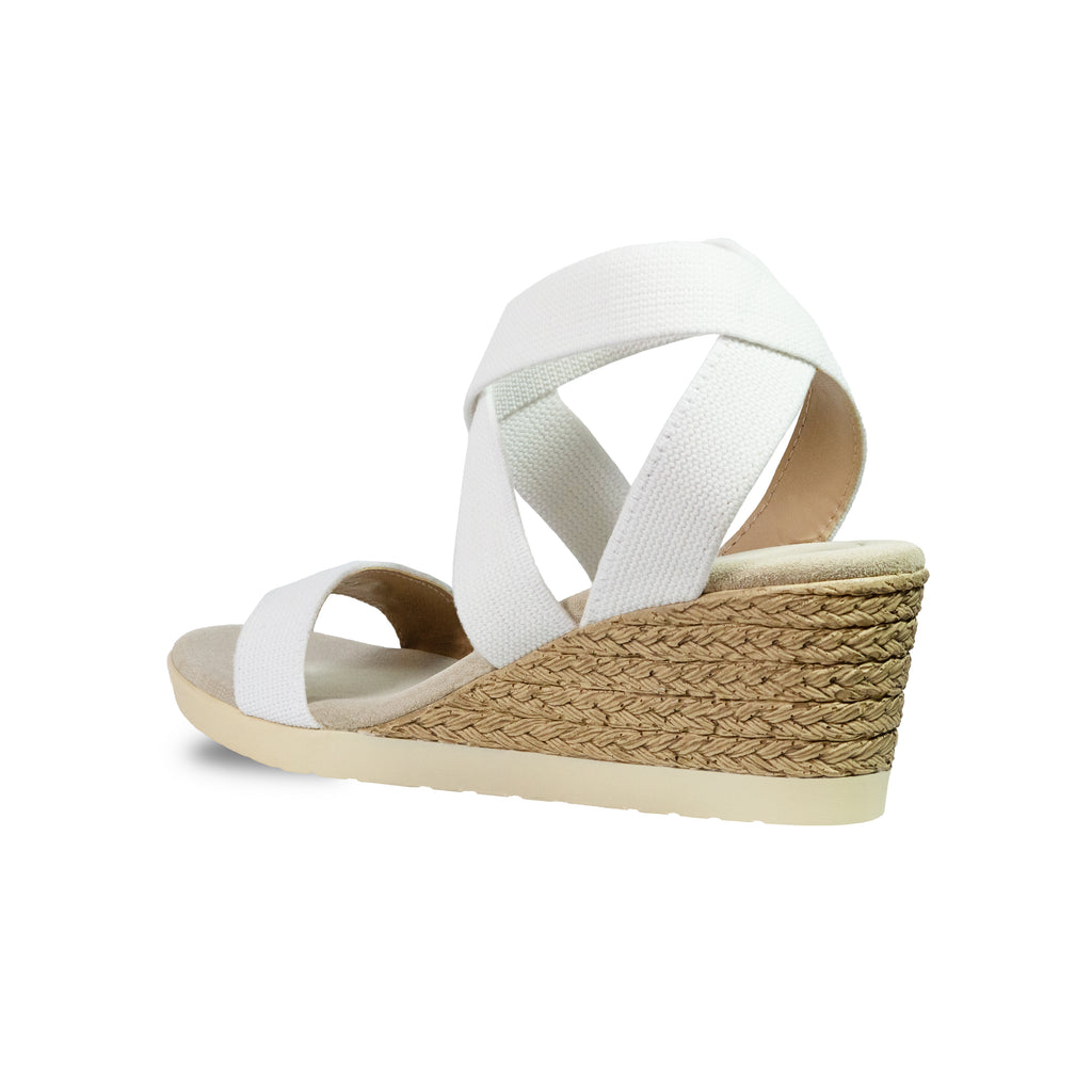 Zapatos Miami Blanco de SanMiguelShoesmx, estilo elegante con diseño en color blanco y detalles de cuero.