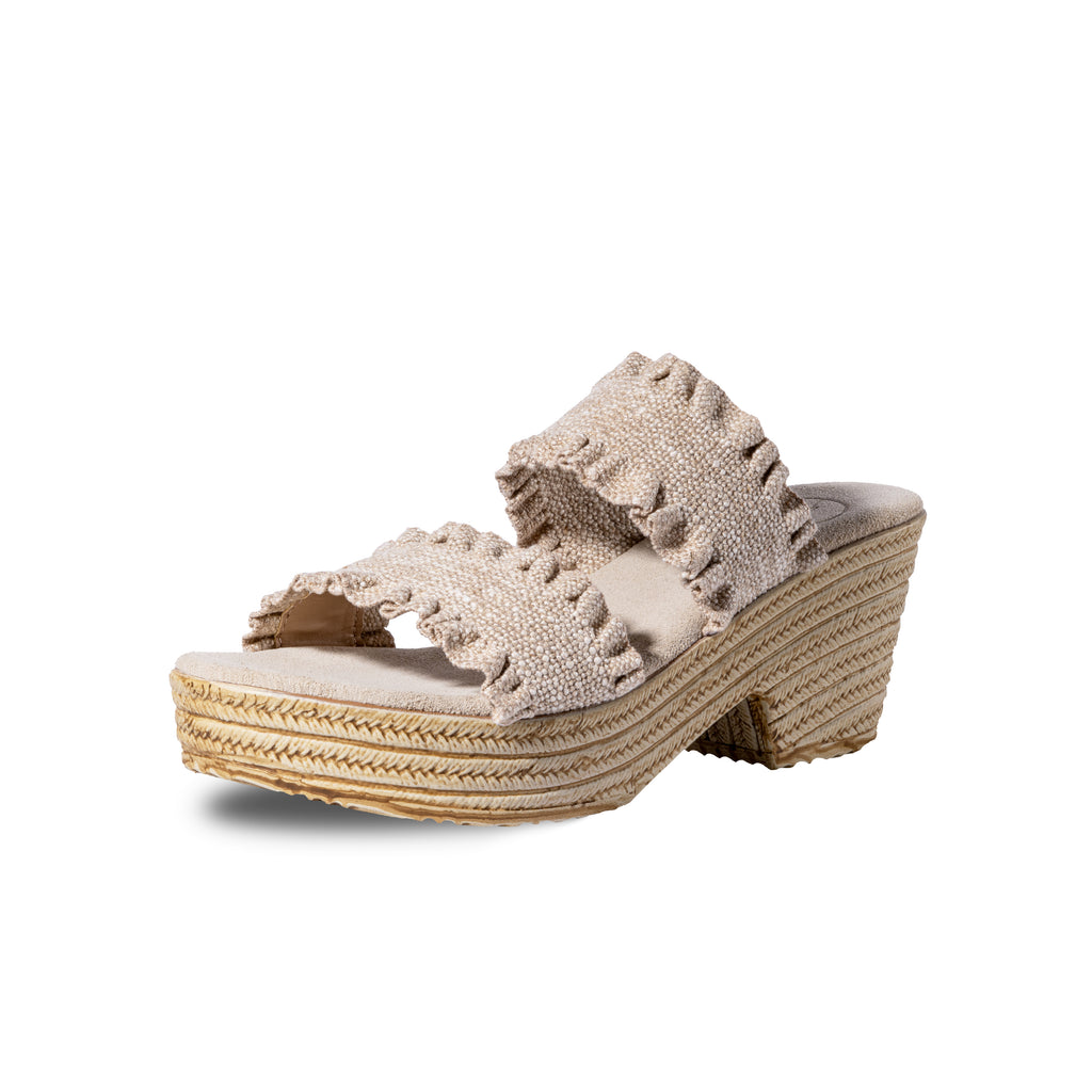 Zapatos Miranda Lino Olán de SanMiguelShoesmx, en color beige, con diseño elegante y textura de lino visible en la imagen.