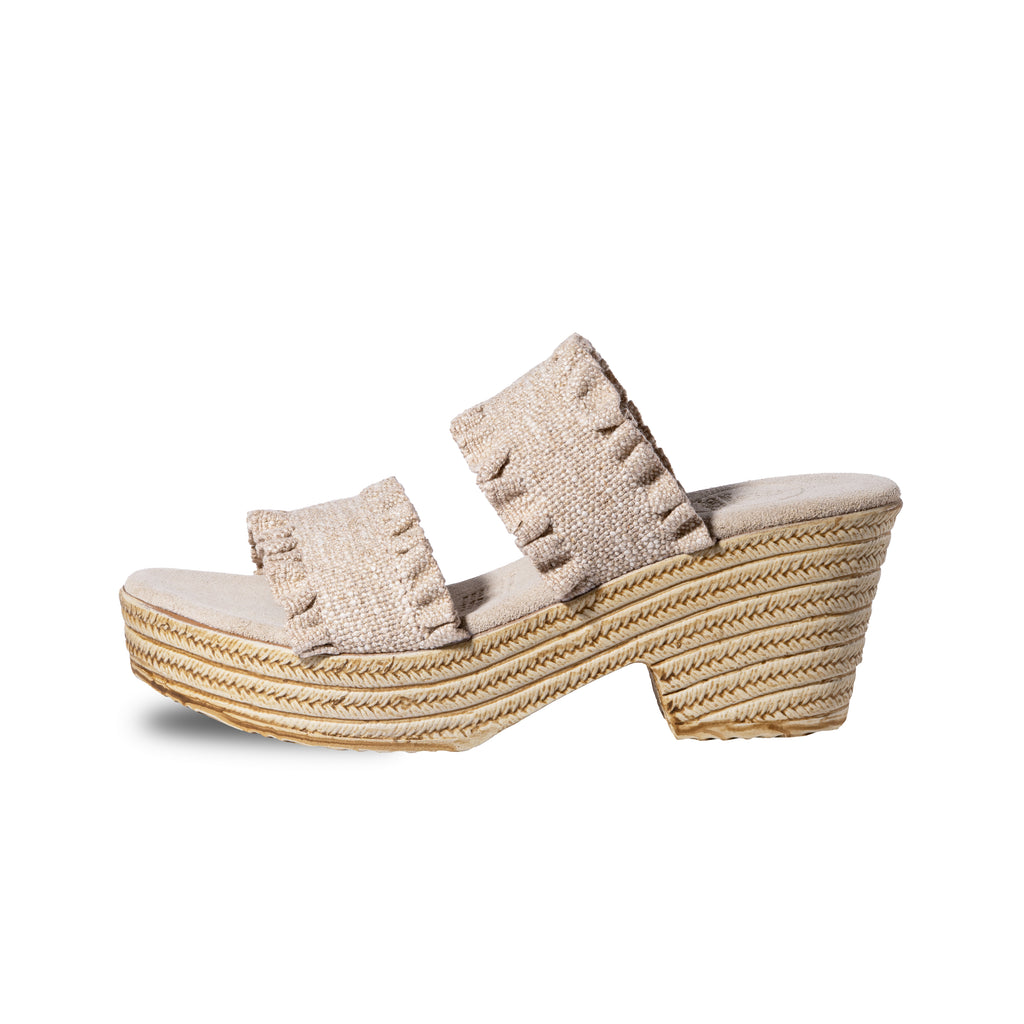 Zapatos Miranda Lino Olán de SanMiguelShoesmx, estilo elegante en lino blanco, vista lateral del calzado.