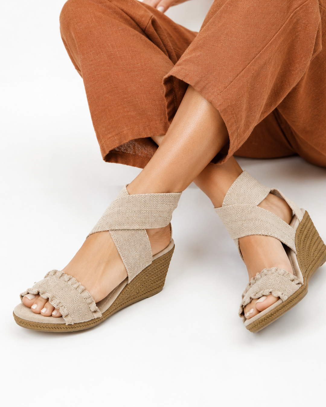 Zapatos de lino Carolina Olán de SanMiguelShoesmx, vista frontal con detalles de textura y diseño elegante en color neutro