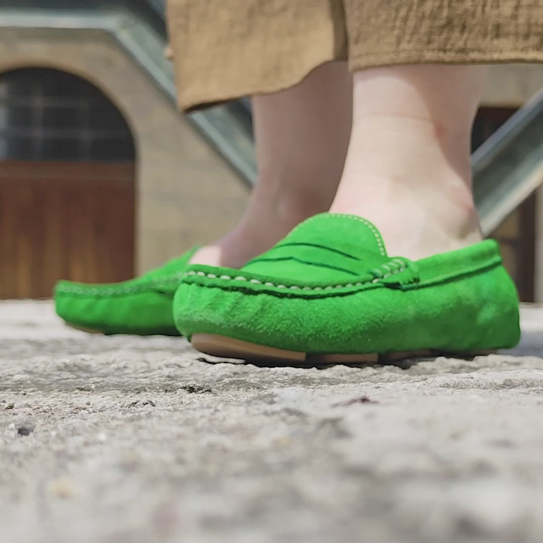 Loafers Verdes en Piel Gamuza